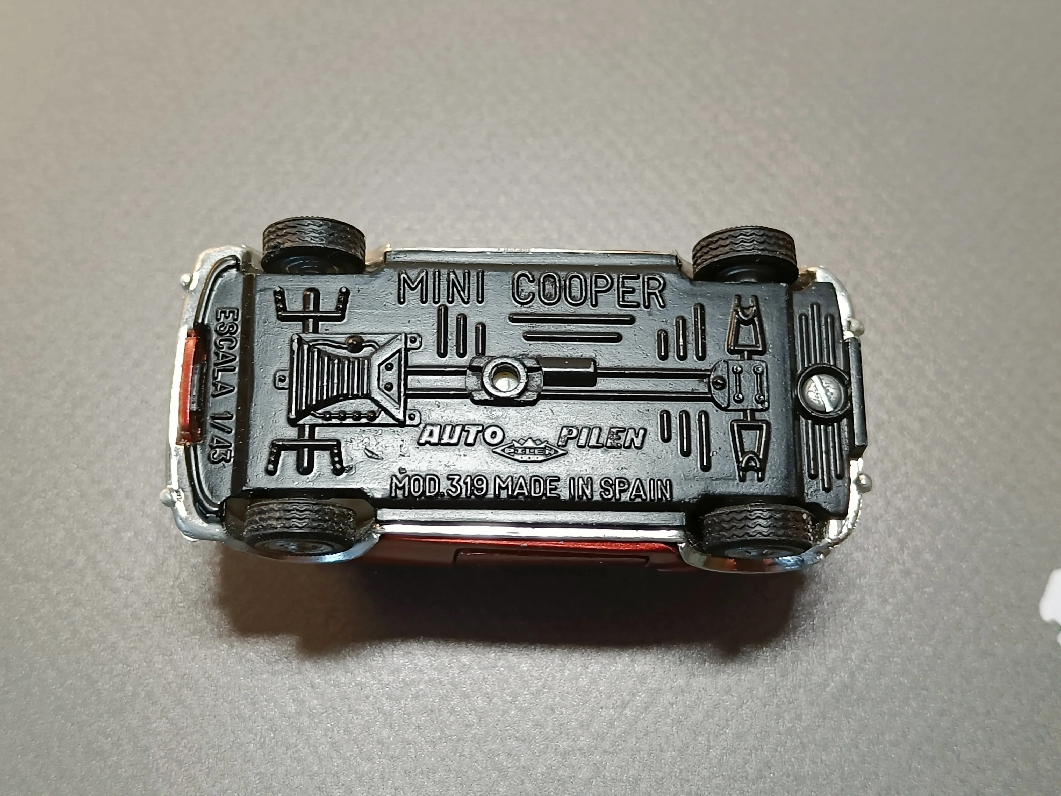 334 BMC Mini-Cooper Magnifique (Auto-Pilen copy)