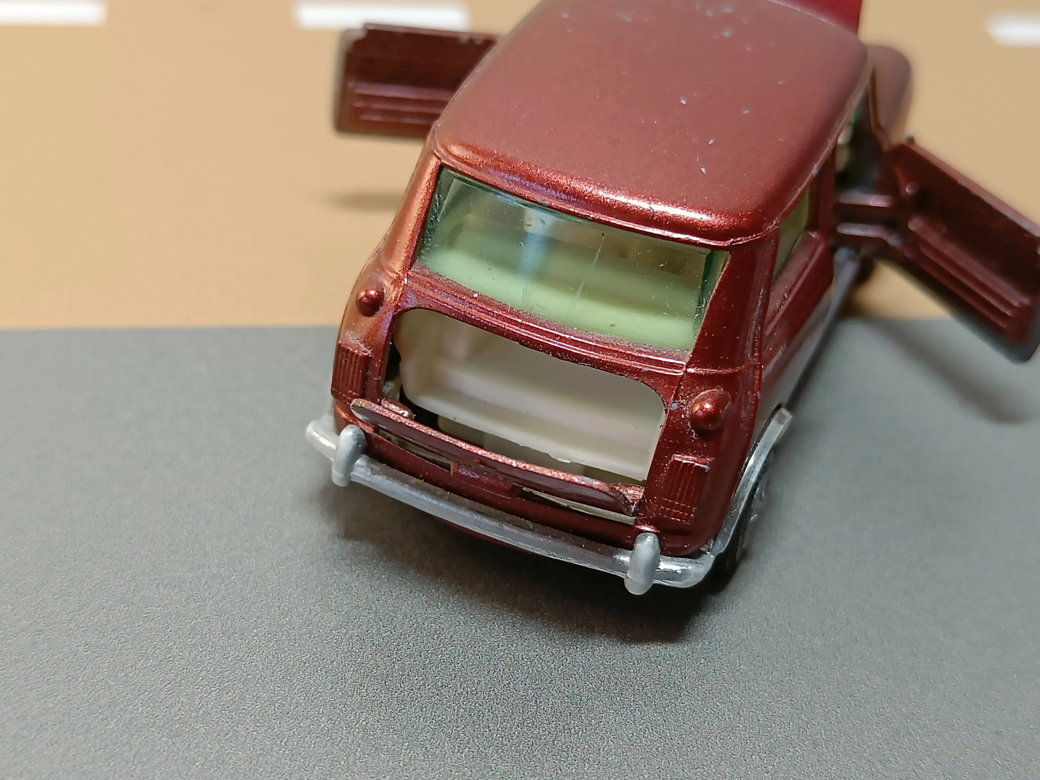 334 BMC Mini-Cooper Magnifique (Auto-Pilen copy)